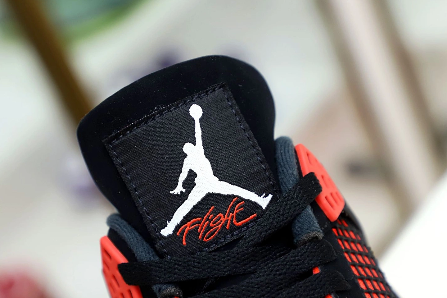 4 RETRO JORDAN 'RED THUNDER' AIR 1115